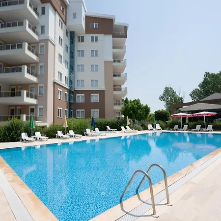Aparthotel River Park Lara *